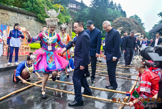 重阳下沙，甲辰龙年（2024）茅台酒节隆重启幕